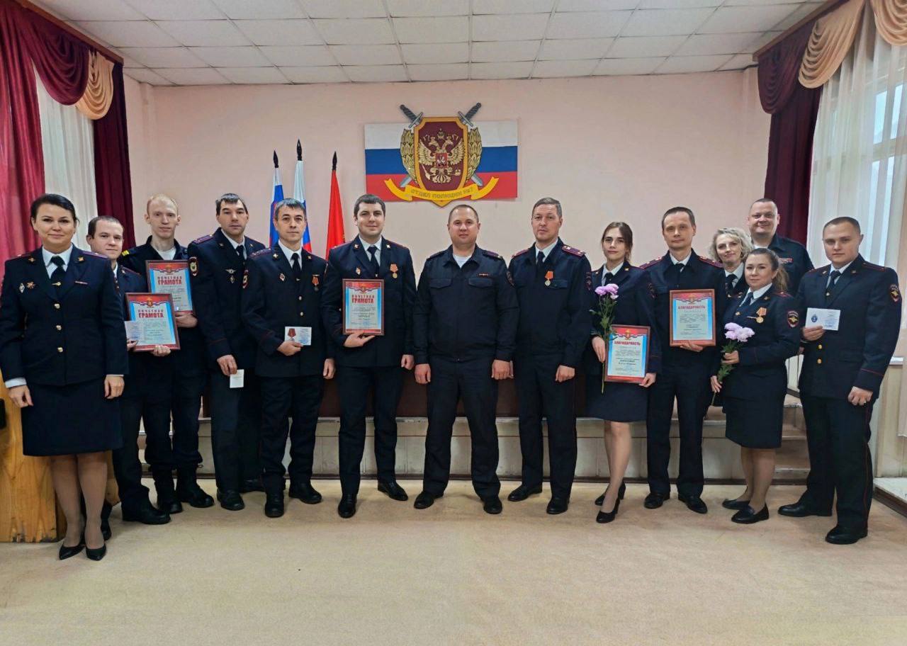 В День Конституции РФ в красноярской полиции прошли торжественные церемонии награждения и присвоения званий!