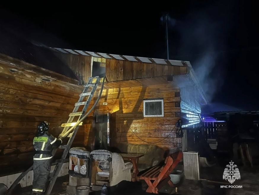 В Красноярском крае за минувшие сутки сотрудники ГУ МЧС потушили 13 пожаров, один из них обернулся трагическими последствиями