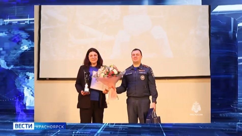 Добровольцы отряда «Поиск пропавших детей» имени Оксаны Василишиной удостоены знаковой награды от сотрудников МЧС России Добровольцы отряда «Поиск пропавших детей» имени Оксаны Василишиной удостоены знаковой награды от сотрудников МЧС России