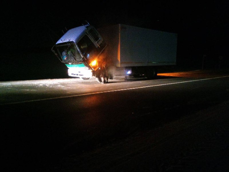 В Абанском районе автоинспекторы помогли водителю заглохшего в мороз автомобиля