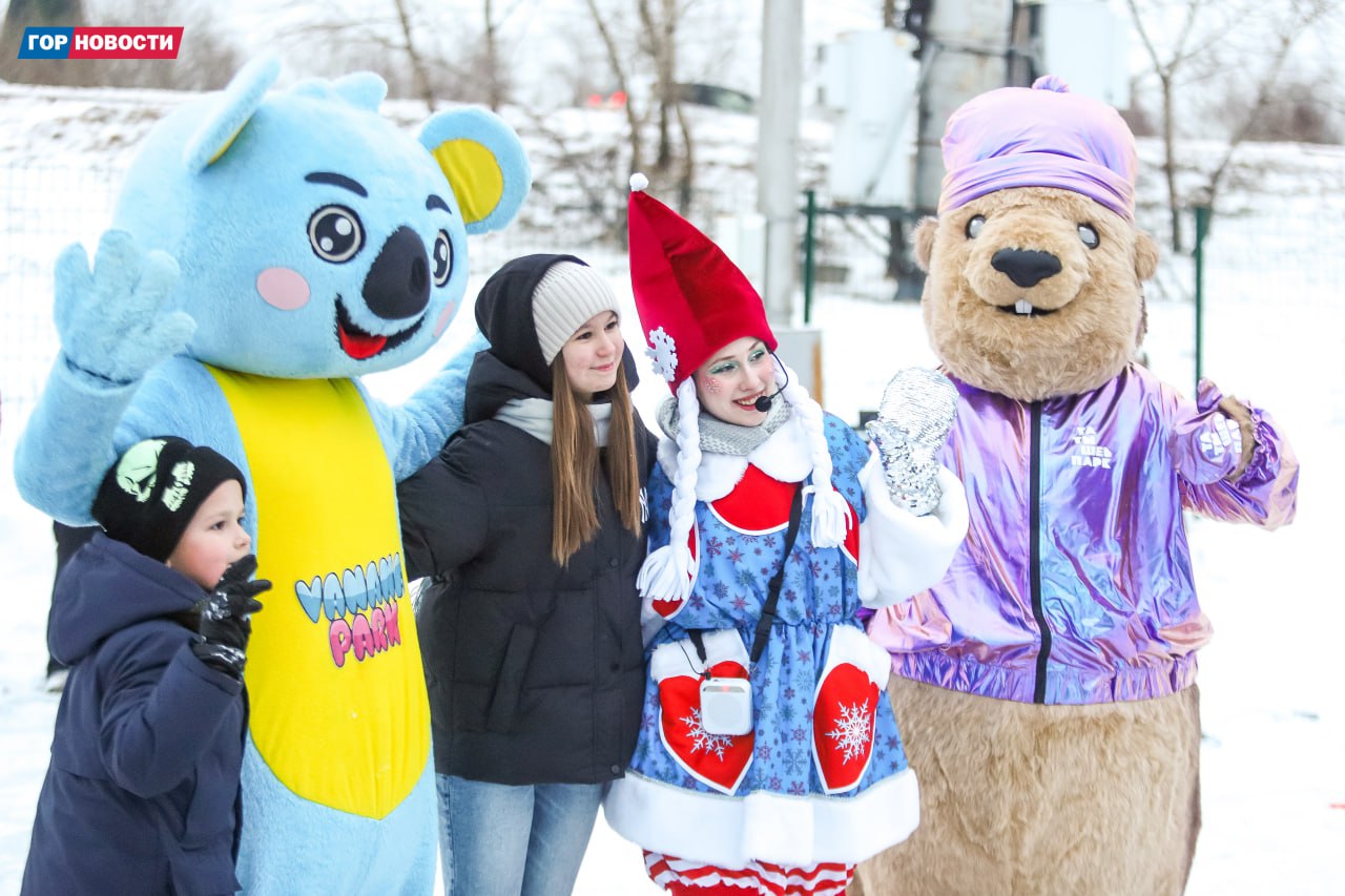 Сегодня в Татышев-парке торжественно открыли каток Сегодня в Татышев-парке торжественно открыли каток