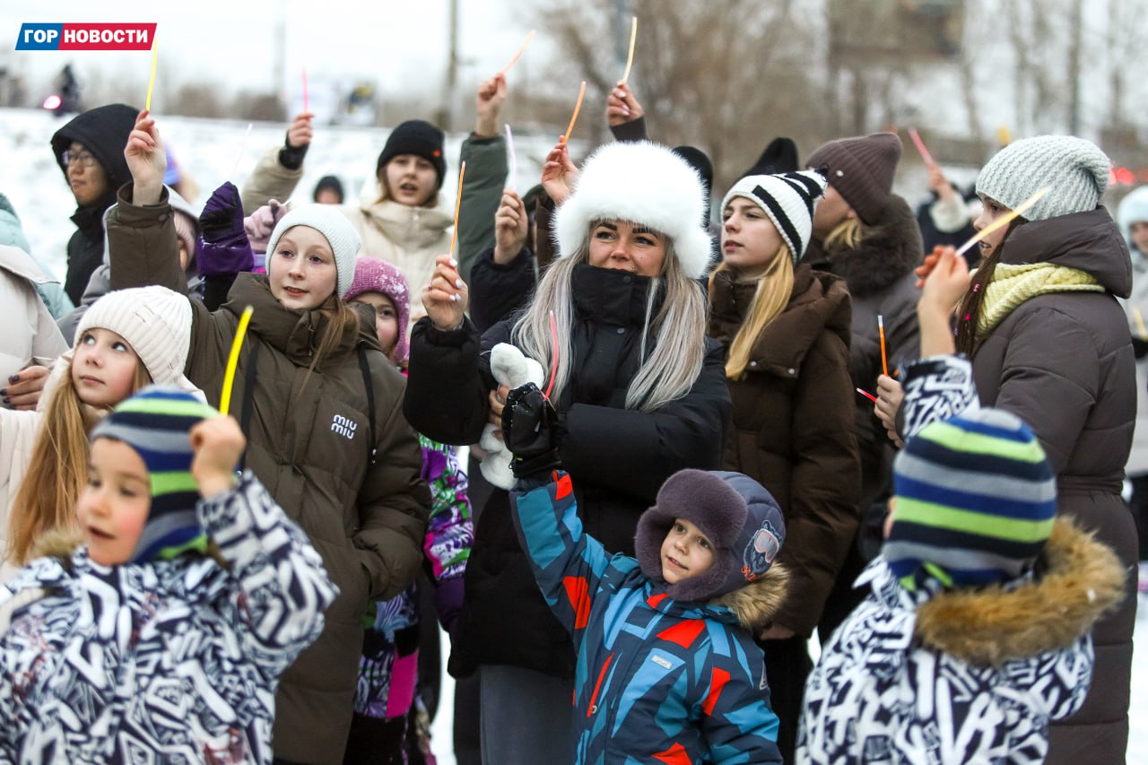 Сегодня в Татышев-парке торжественно открыли каток Сегодня в Татышев-парке торжественно открыли каток