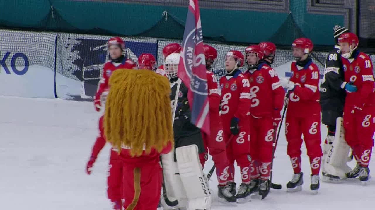 Хоккеисты «Енисея» обыграли «Сибсельмаш» в заключительном домашнем матче 2025 года