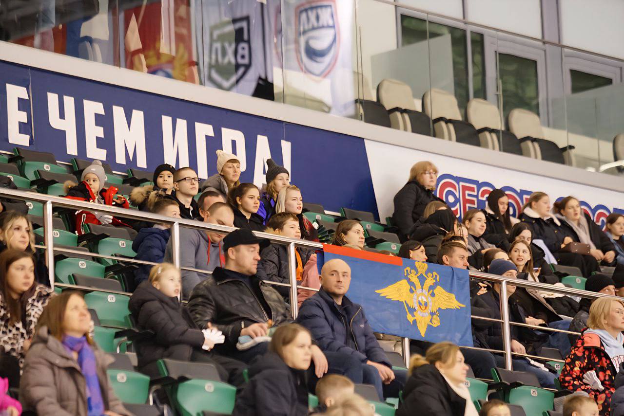 Турнир по хоккею. Почему это отличный повод провести выходной? Турнир по хоккею. Почему это отличный повод провести выходной?