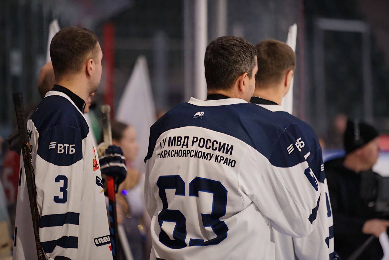 На стадионе «Платинум Арена» пару минут назад состоялось торжественное открытие спортивного события — межрегионального любительского турнира по хоккею «Кубок Сбера»! На стадионе «Платинум Арена» пару минут назад состоялось торжественное открытие спортивного события — межрегионального любительского турнира по хоккею «Кубок Сбера»!