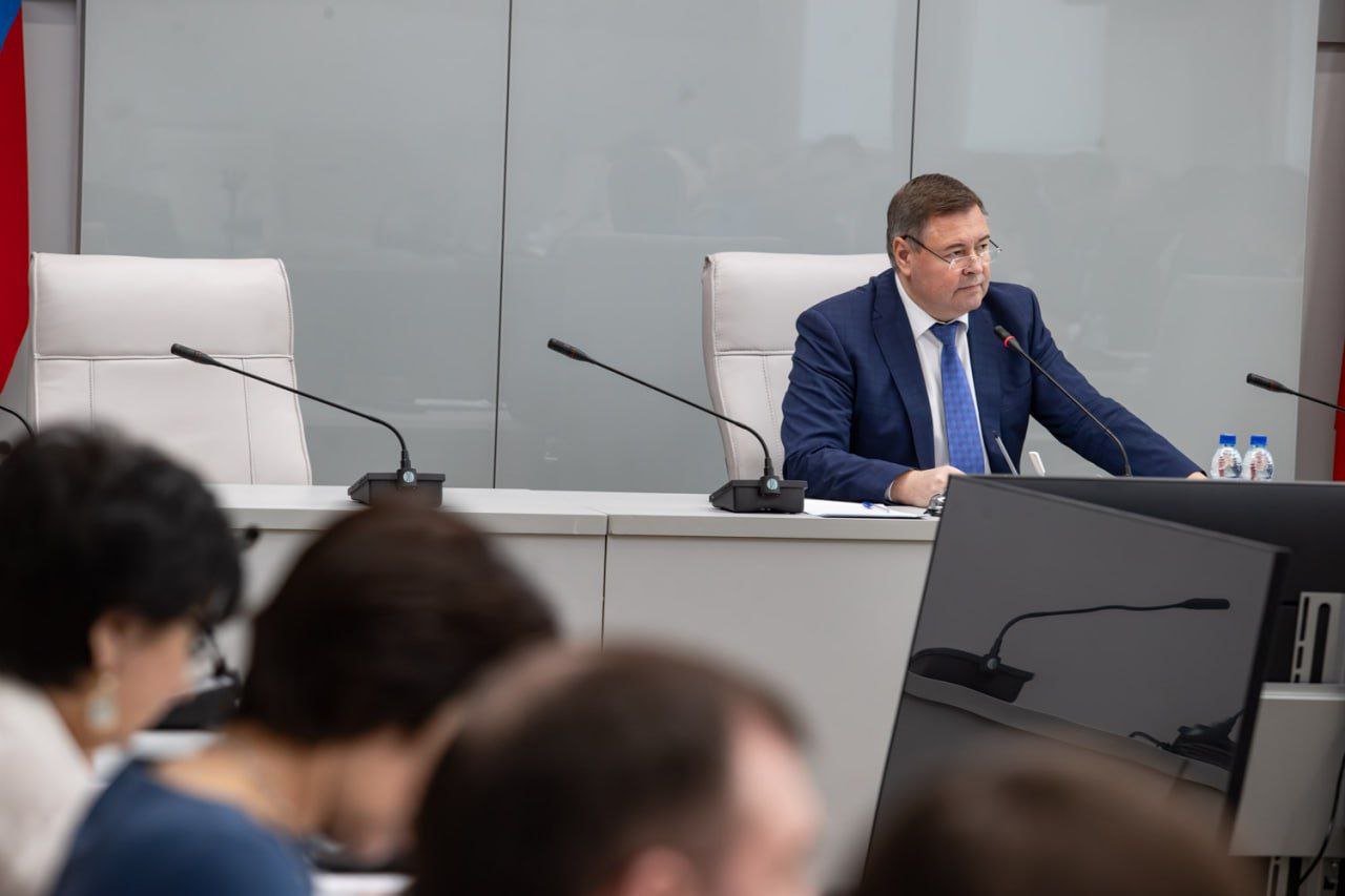 Сессия пройдет 18 декабря. 18 декабря состоится очередная сессия Законодательного Собрания края, в повестке которой более 50 вопросов