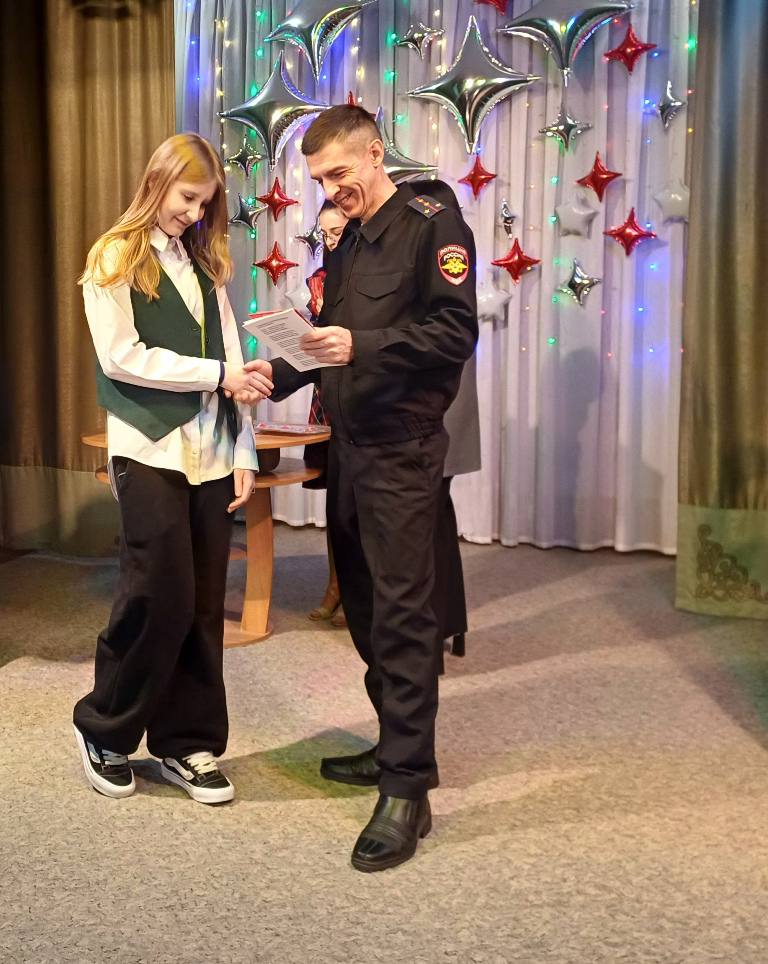 В Красноярском крае прошли торжественные мероприятия, посвященные государственному празднику В Красноярском крае прошли торжественные мероприятия, посвященные государственному празднику