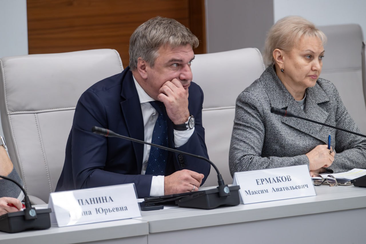 В Красноярском крае законодательно закрепят понятие «ответственный бизнес» В Красноярском крае законодательно закрепят понятие «ответственный бизнес»