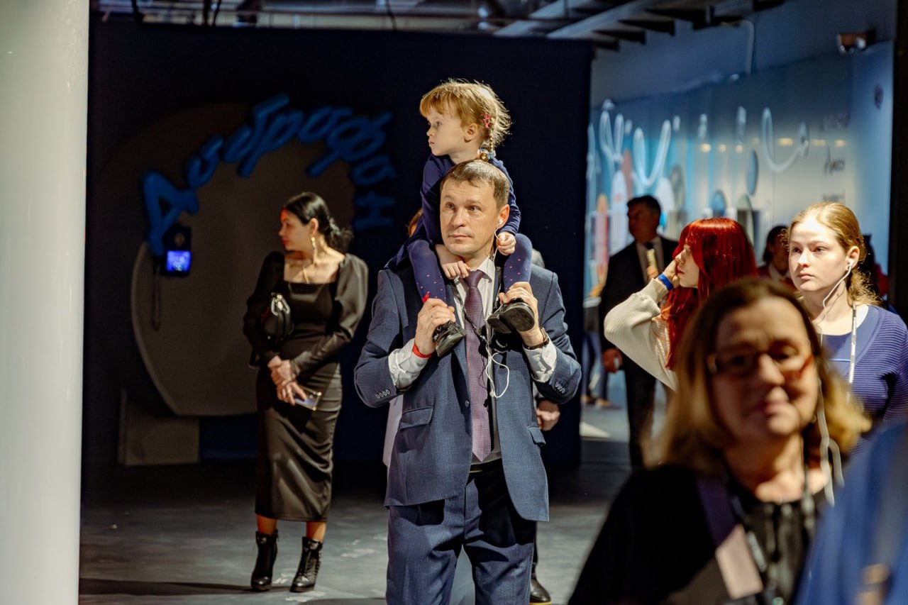 Депутаты краевого парламента побывали на открытии филиала Национального центра «Россия» Депутаты краевого парламента побывали на открытии филиала Национального центра «Россия»