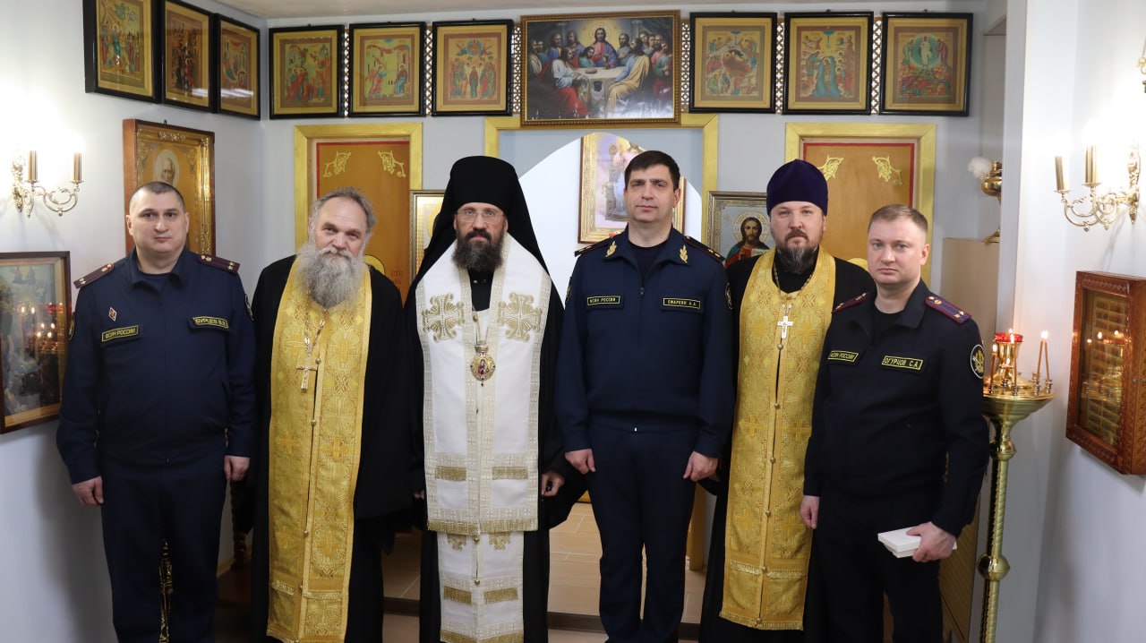 Преосвященнейший Агафангел, епископ Норильский и Туруханский освятил молельную комнату в СИЗО-4 Преосвященнейший Агафангел, епископ Норильский и Туруханский освятил молельную комнату в СИЗО-4