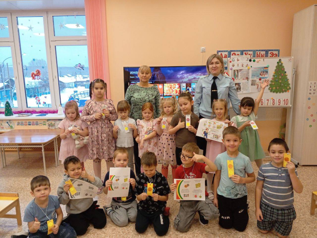 «Светящиеся защитники» - залог безопасного передвижения детей в темное время суток