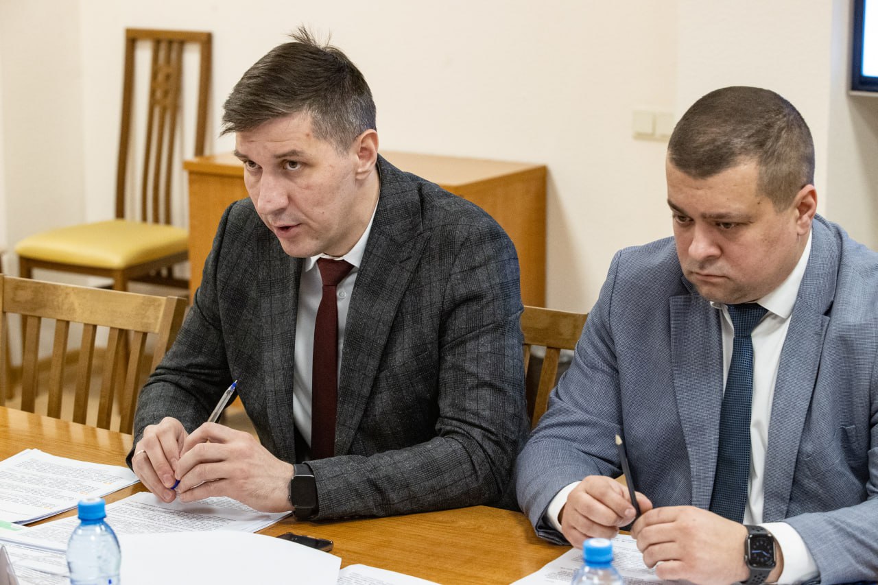 Депутаты Заксобрания урегулируют земельные и экологические вопросы Депутаты Заксобрания урегулируют земельные и экологические вопросы