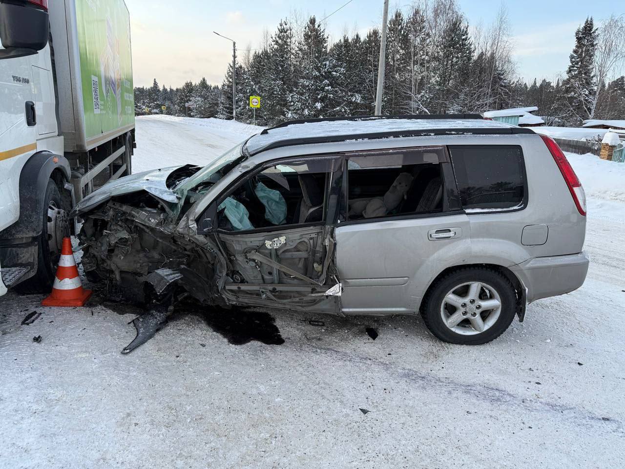 В Енисейском округе в аварии пострадали двое несовершеннолетних