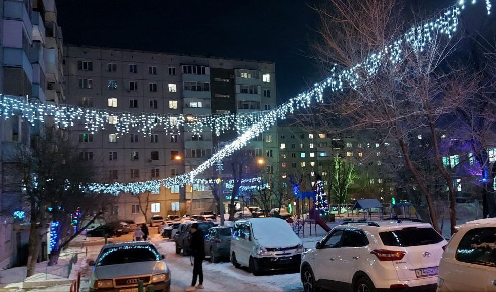 Продолжаем делиться тем, как украшены дворы нашего города Продолжаем делиться тем, как украшены дворы нашего города