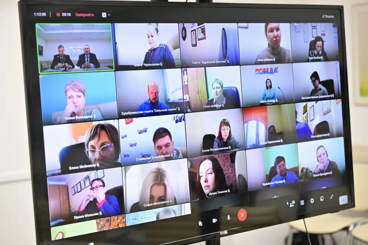 Сегодня в агентстве печати, совместно с руководителями краевые государственных СМИ обсуждали вопросы миграционной политики Сегодня в агентстве печати, совместно с руководителями краевые государственных СМИ обсуждали вопросы миграционной политики