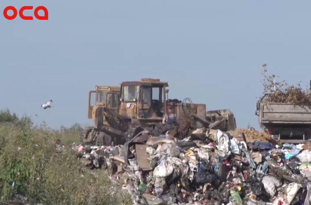 Мусор с забитого полигона в Красноярском крае решили вывозить в Ужур, Большой Улуй и Балахту