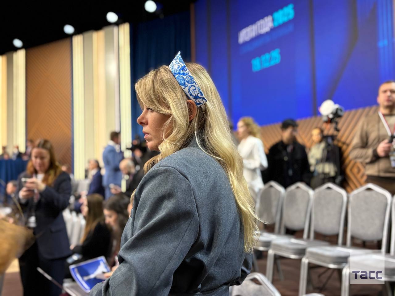 Прямая линия Владимира Путина начнется через несколько минут Прямая линия Владимира Путина начнется через несколько минут