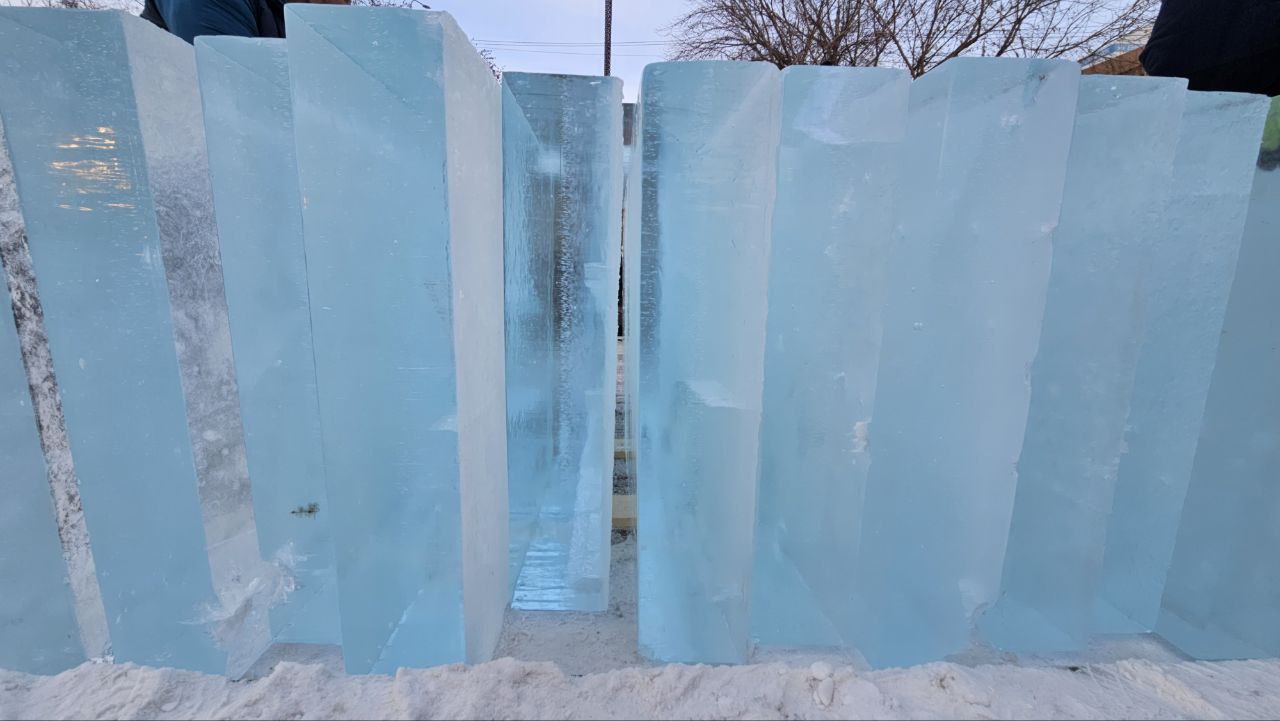 Подготовка к фестивалю «Волшебный лёд Сибири» в самом разгаре Подготовка к фестивалю «Волшебный лёд Сибири» в самом разгаре