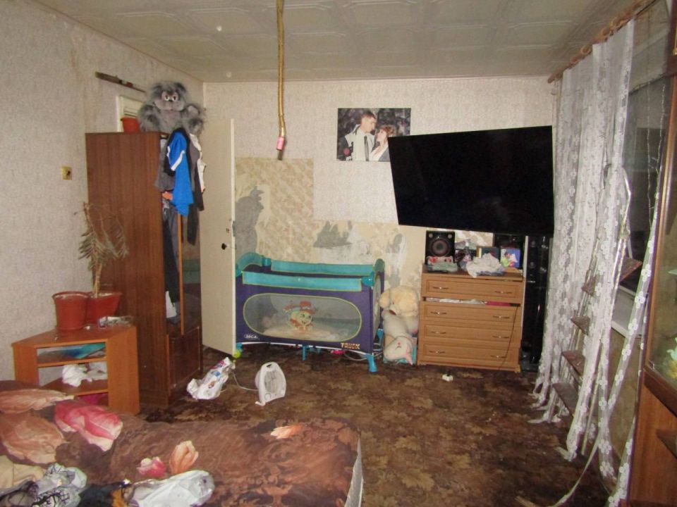 Женщина оставила дома пятимесячного ребенка без еды и присмотра на четыре дня, и он умер от истощения