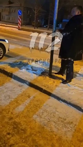 В Красноярске пьяный водитель повредил пять автомобилей и оскорблял прибывших на место ДТП сотрудников полиции