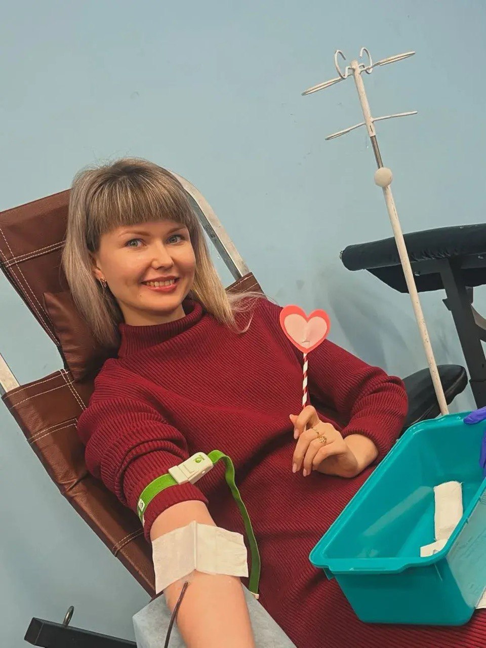 Молодые сотрудники, недавно пришедшие на службу в учреждения красноярского ГУФСИН, и их наставники приняли участие в акции по добровольной сдаче донорской крови Молодые сотрудники, недавно пришедшие на службу в учреждения красноярского ГУФСИН, и их наставники приняли участие в акции по добровольной сдаче донорской крови