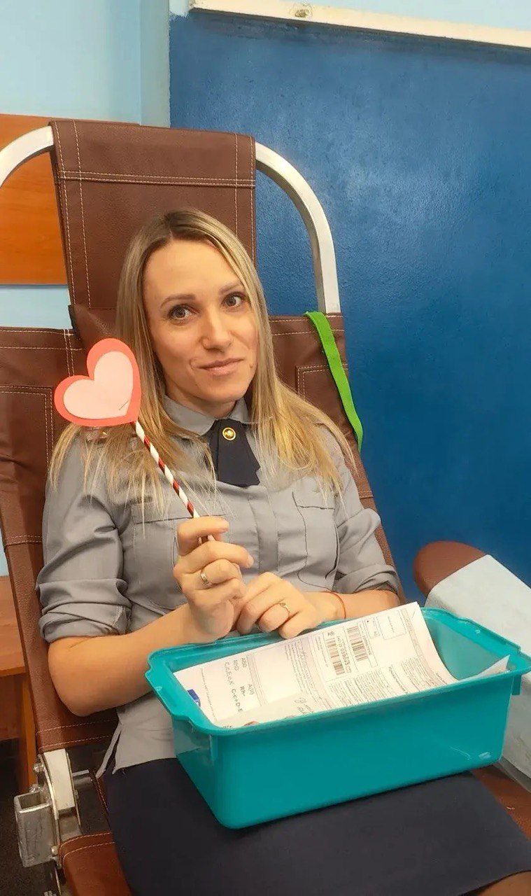 Молодые сотрудники, недавно пришедшие на службу в учреждения красноярского ГУФСИН, и их наставники приняли участие в акции по добровольной сдаче донорской крови Молодые сотрудники, недавно пришедшие на службу в учреждения красноярского ГУФСИН, и их наставники приняли участие в акции по добровольной сдаче донорской крови