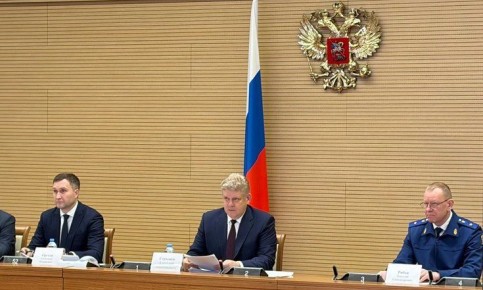 Итоги социально-экономического развития регионов Сибири в 2025 году подвели на заседании Совета при полномочном представителе