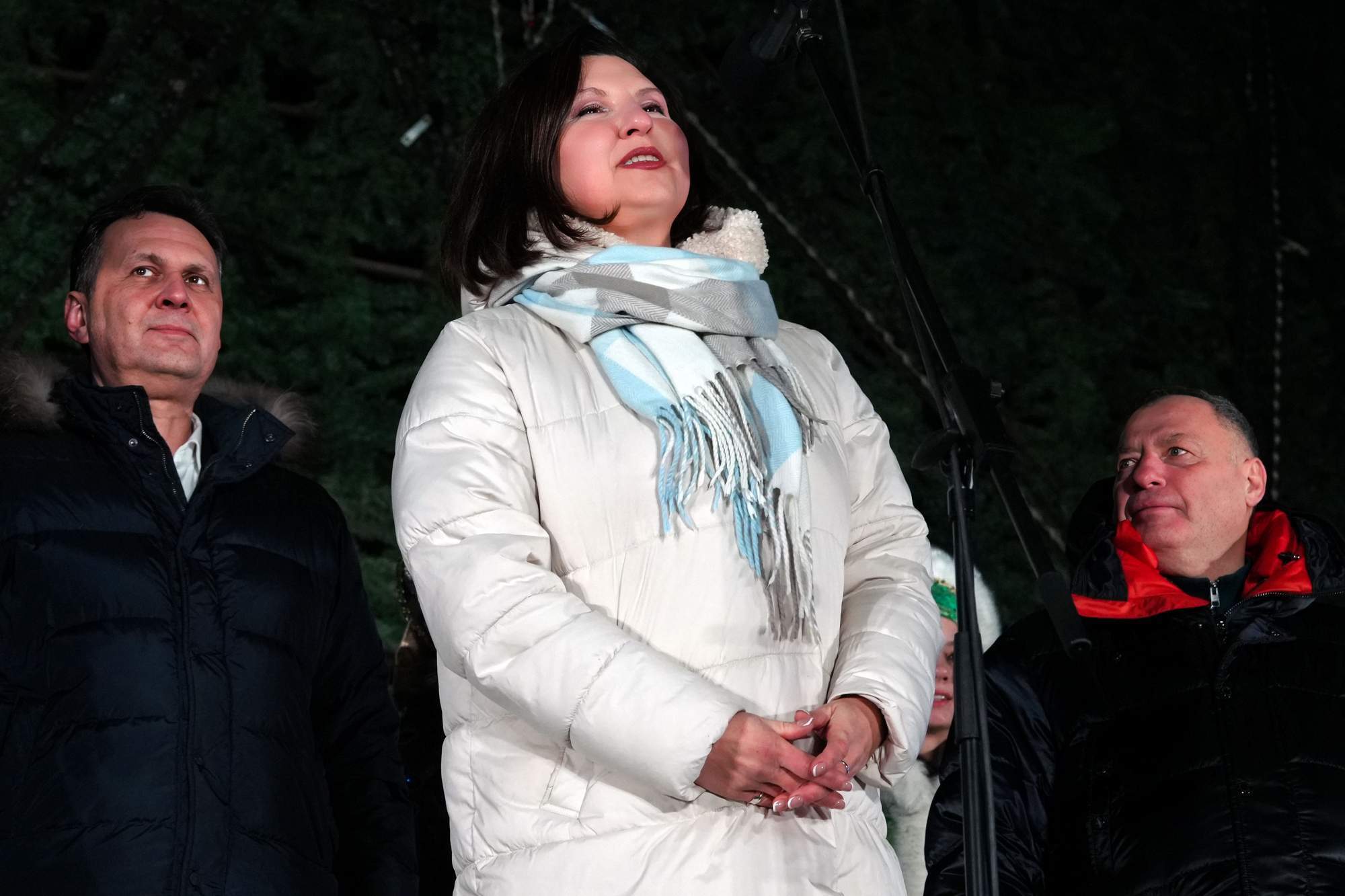 Сегодня на острове Татышев открылась главная городская ёлка Сегодня на острове Татышев открылась главная городская ёлка