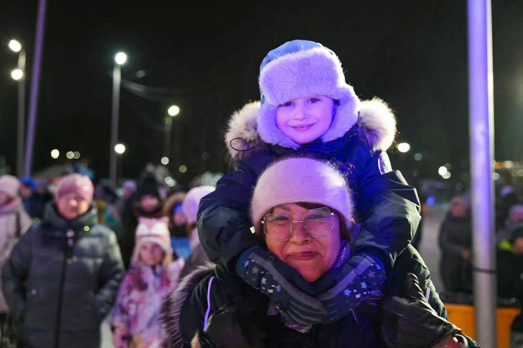 Сегодня на острове Татышев открылась главная городская ёлка Сегодня на острове Татышев открылась главная городская ёлка