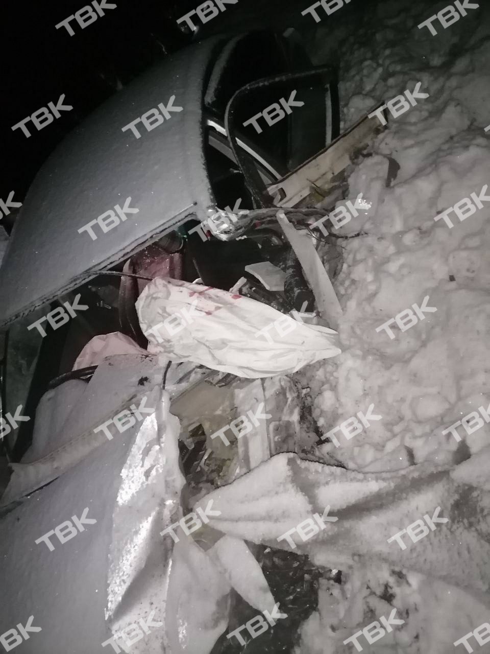 Прокурор Октябрьского района вылетел на «встречку» под Красноярском: в аварии погибла молодая девушка