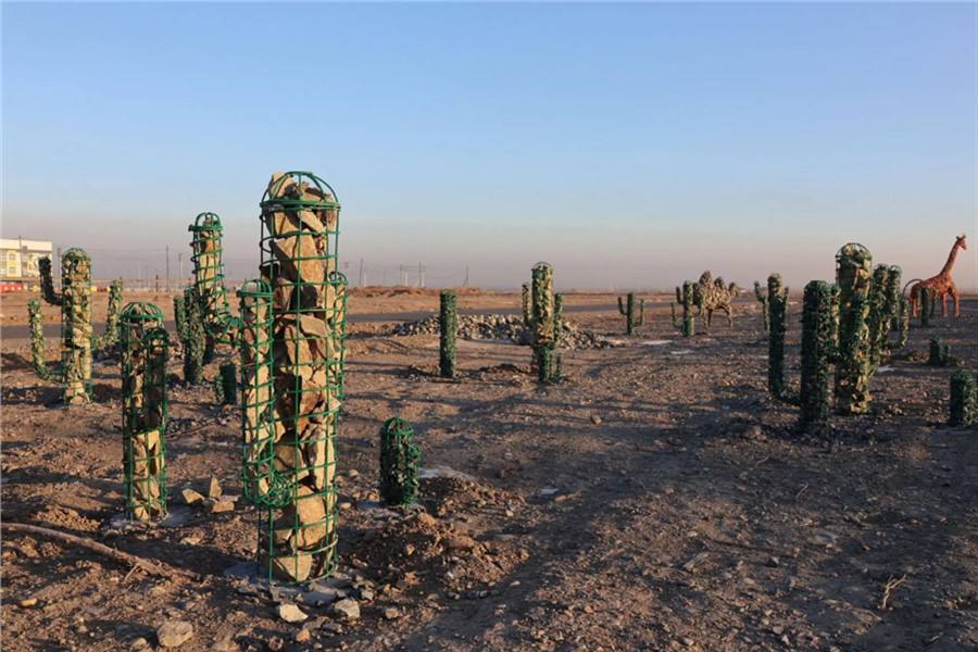 В селе Белый Яр Хакасии превратили пустырь в сад с необычными скульптурами, сообщили в администрации Алтайского района республики В селе Белый Яр Хакасии превратили пустырь в сад с необычными скульптурами, сообщили в администрации Алтайского района республики