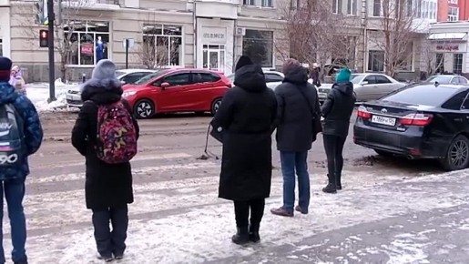 БЕЗОПАСНЫЙ НОВЫЙ ГОД. Праздник плюс длинные выходные – не только радость, а еще и масса возможностей навредить своему организму