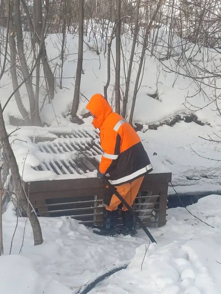 В Красноярске топят лёд для профилактики подтоплений