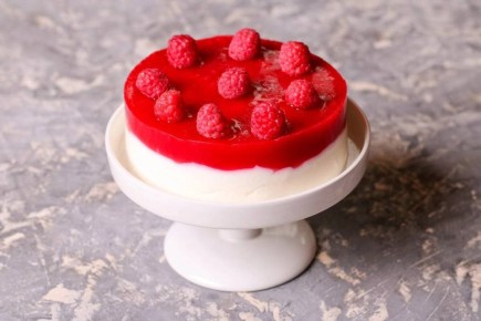 Нежный творожный торт без выпечки: сладкое наслаждение без муки и сахара