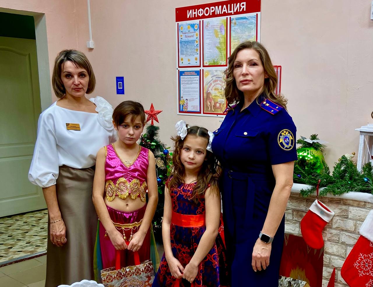 В Красноярском крае и Республике Хакасия офицеры СК России продолжают исполнять желания детей в рамках Всероссийской благотворительной акции «Елка желаний» В Красноярском крае и Республике Хакасия офицеры СК России продолжают исполнять желания детей в рамках Всероссийской благотворительной акции «Елка желаний»