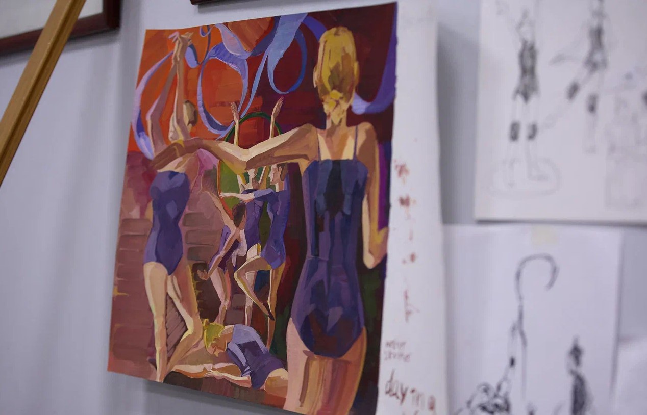 Выставка юных художников открылась в краевой спортивной школе гимнастики Выставка юных художников открылась в краевой спортивной школе гимнастики