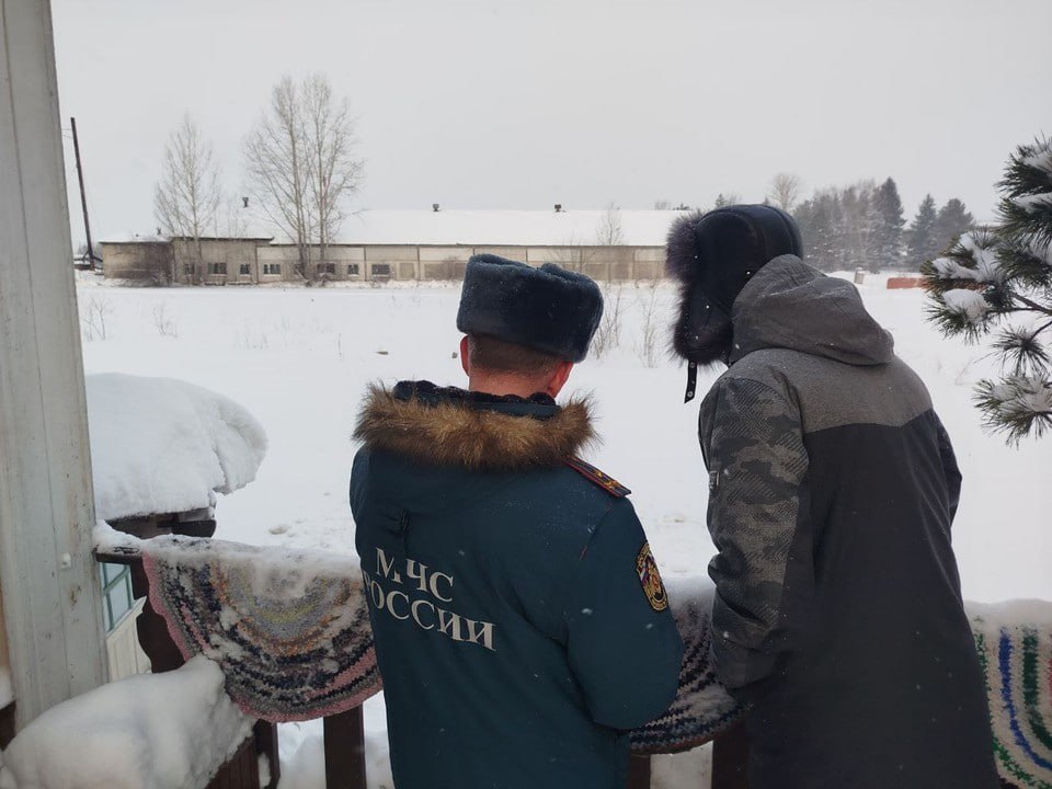 В Енисейском муниципальном округе остаются затоплены 24 приусадебных участка и две дороги