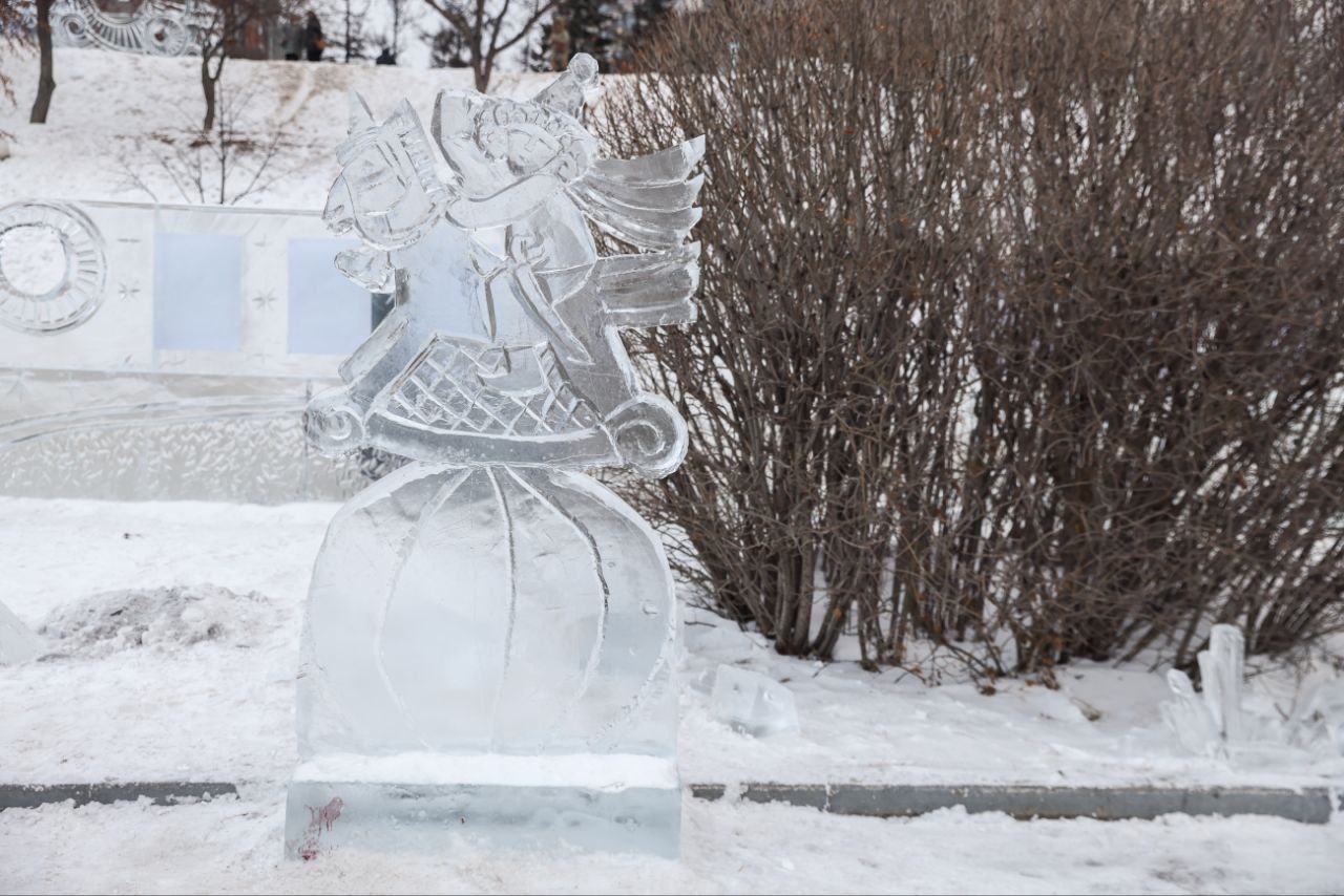 В Красноярске продолжается юбилейный фестиваль «Волшебный лед Сибири»