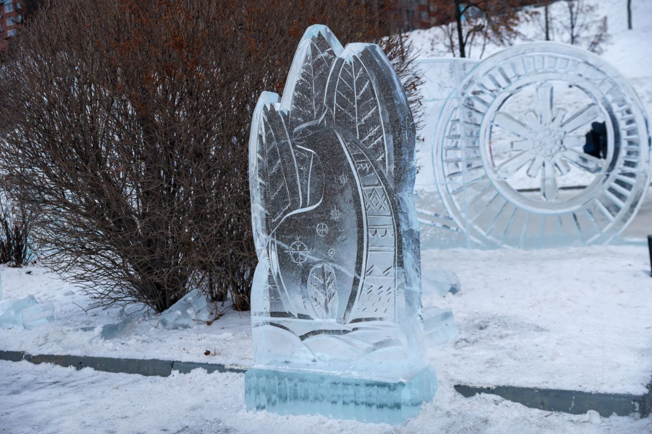 В Красноярске продолжается юбилейный фестиваль «Волшебный лед Сибири» В Красноярске продолжается юбилейный фестиваль «Волшебный лед Сибири»