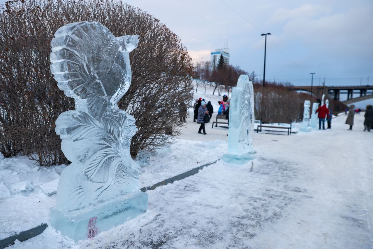 В Красноярске продолжается юбилейный фестиваль «Волшебный лед Сибири» В Красноярске продолжается юбилейный фестиваль «Волшебный лед Сибири»