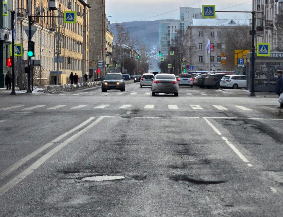 Экс-мэр Красноярска Сергей Еремин пожаловался на «асфальтовый кариес» у городских дорог