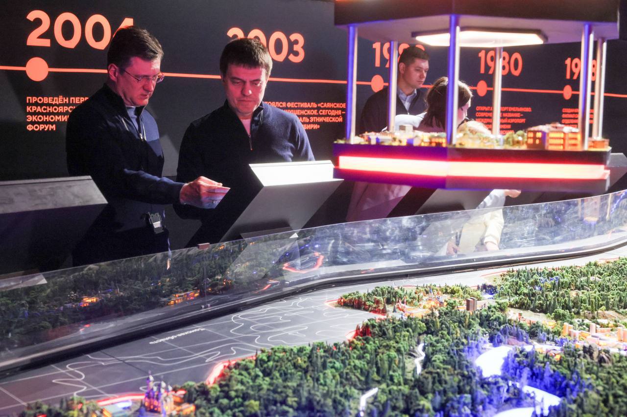 Губернатор Красноярского края Михаил Котюков и заместитель председателя Правительства Российской Федерации Александр Новак обсудили ключевые вопросы социально-экономического развития региона