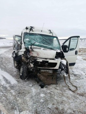 11 человек, в том числе двое детей, пострадали в аварии на трассе Ачинск-Ужур-Троицкое в Красноярском крае