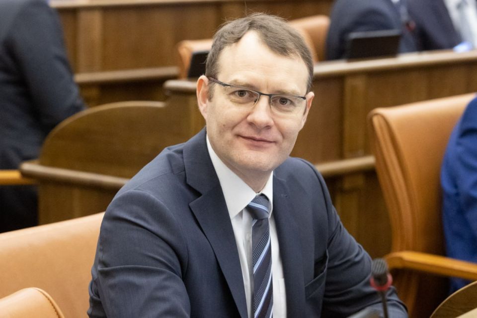 Сегодня день рождения отмечает депутат Законодательного Собрания Максим Золотухин