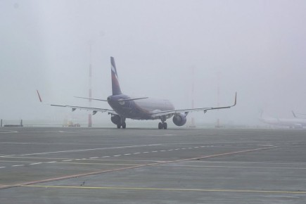 В Красноярском аэропорту задерживают рейсы на Москву из-за сильного снегопада