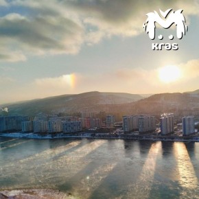 Яркое солнечное гало поднялось над Енисеем