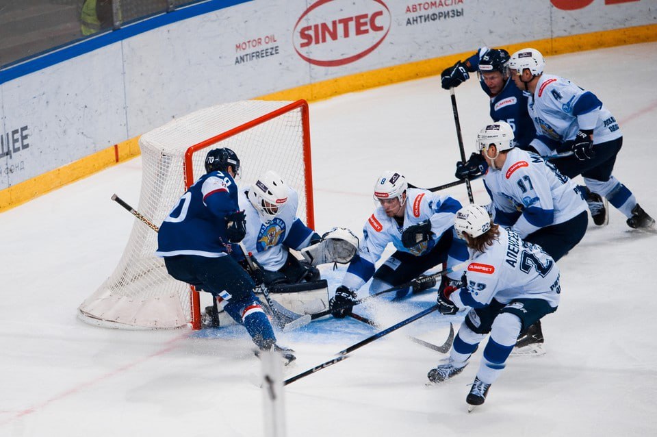 Красноярский «Сокол» на домашнем льду проиграл «Рязани-ВДВ»