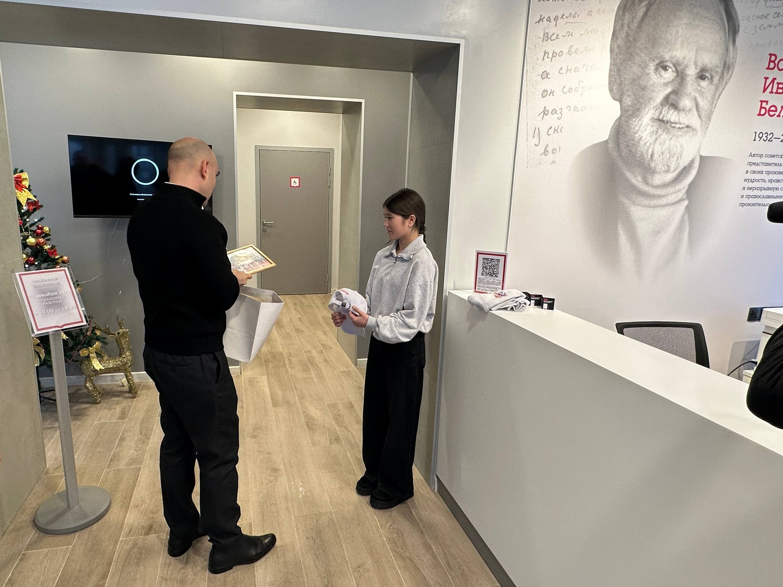 Подарки федеральной акции «Ёлка желаний» очень важно вручать самому Подарки федеральной акции «Ёлка желаний» очень важно вручать самому