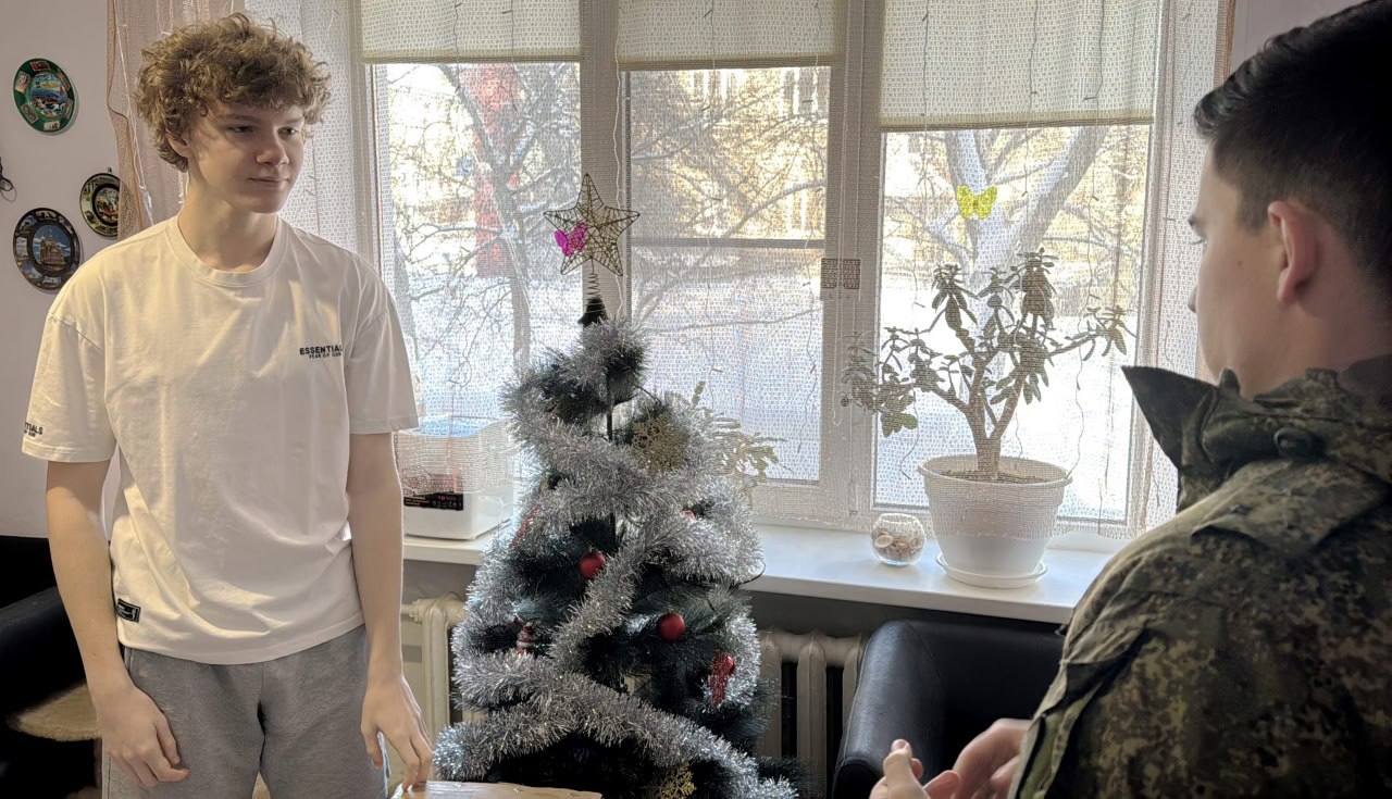 Полпред Президента РФ в СФО Анатолий Серышев помог исполнить желания ещё пятерых юных мечтателей – участников всероссийской акции «Ёлка желаний» Полпред Президента РФ в СФО Анатолий Серышев помог исполнить желания ещё пятерых юных мечтателей – участников всероссийской акции «Ёлка желаний»