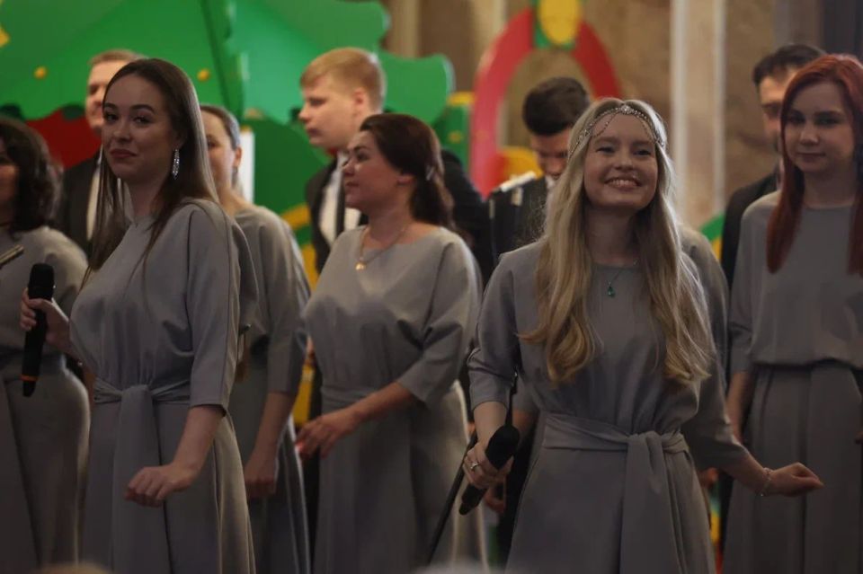 Несколько атмосферных фотографий выступления от нашего фотографа Михаила Шуклина